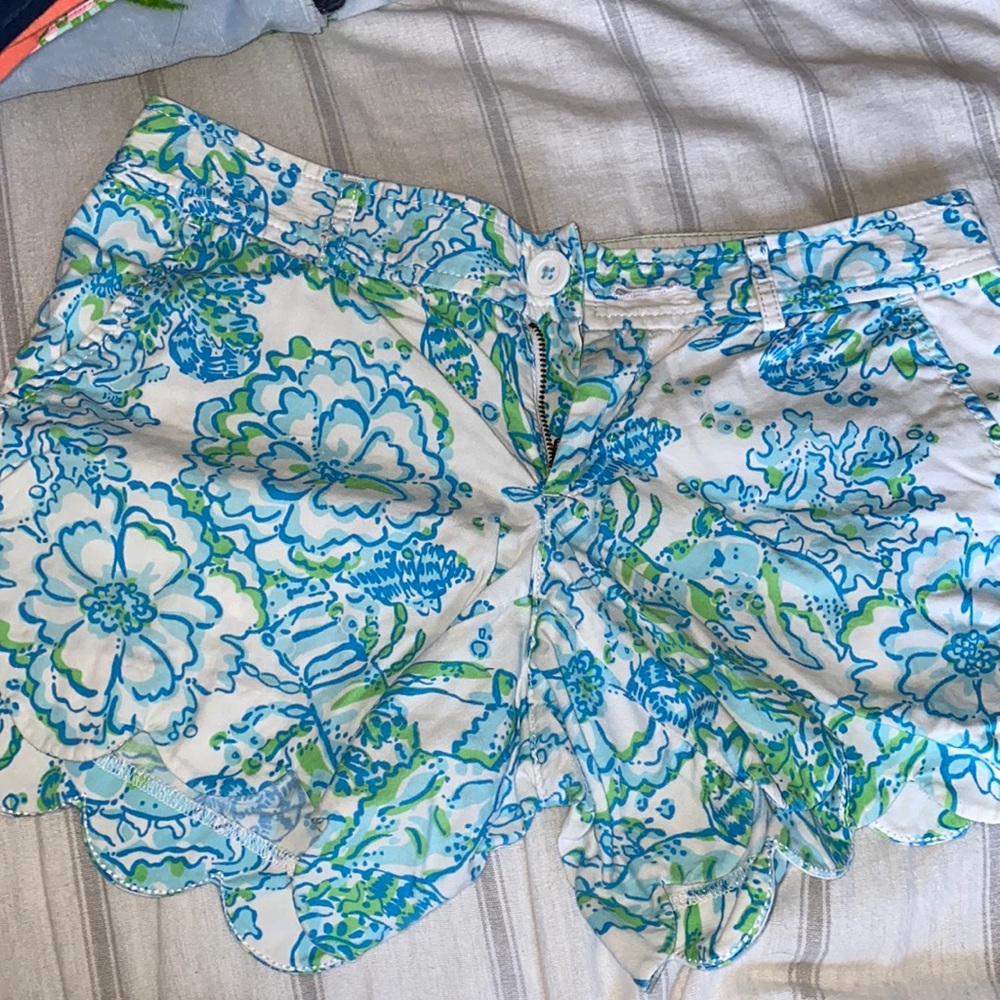 Lilly Pulitzer buttercup shorts